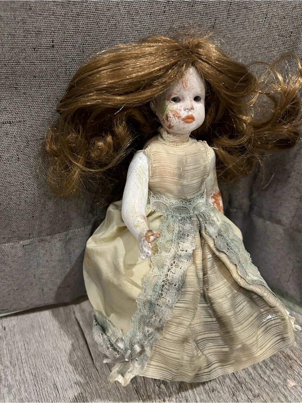 Halloween creepy scary hand painted gothic doll. - Picture 10 of 12